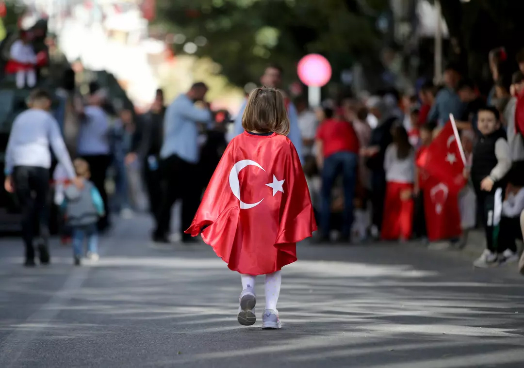 Yurdun dört bir yanında 100. yıl coşkusu! 7'den 70'e herkes sokaklara döküldü! 81 ilde kutlama alanları doldu taştı 22