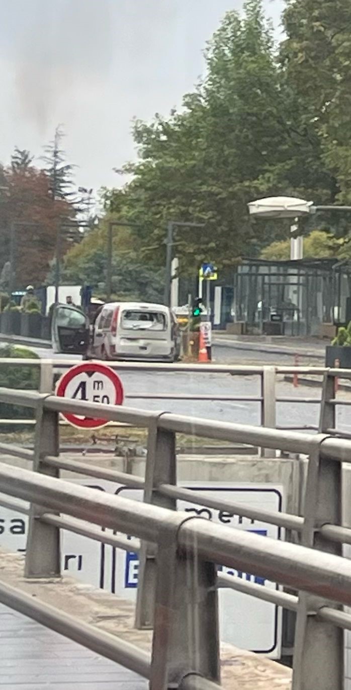 Ankara'da bombalı saldırı girişimi! İşte bölgeden ilk kareler... 8