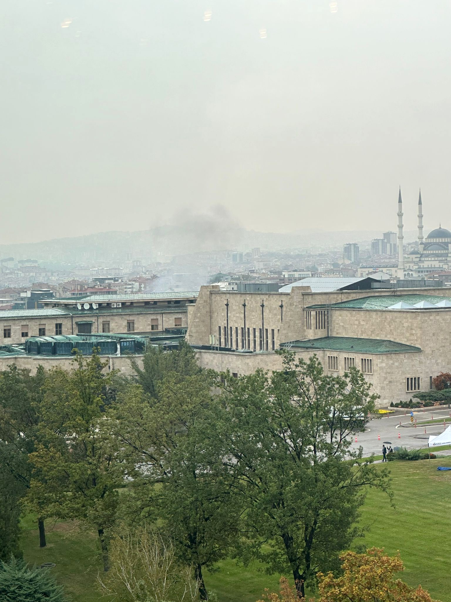 Ankara'da bombalı saldırı girişimi! İşte bölgeden ilk kareler... 6