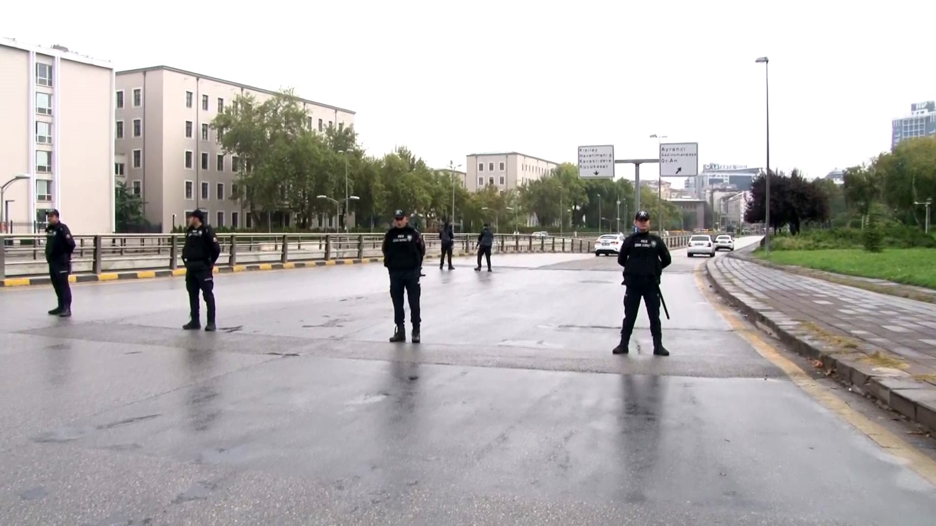 Ankara'da bombalı saldırı girişimi! İşte bölgeden ilk kareler... 2