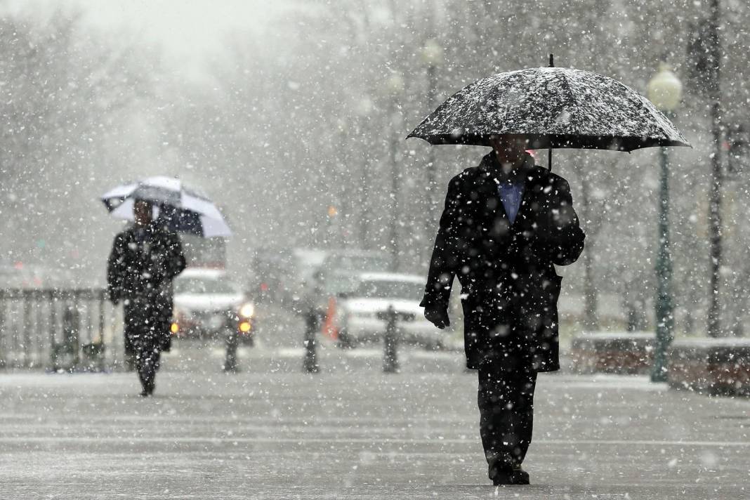 Meteoroloji: İstanbul dahil 7 kent için sarı kod verildi! Sağanak ve kar geliyor! Hafta sonu İstanbul'da kar yağacak mı? 5