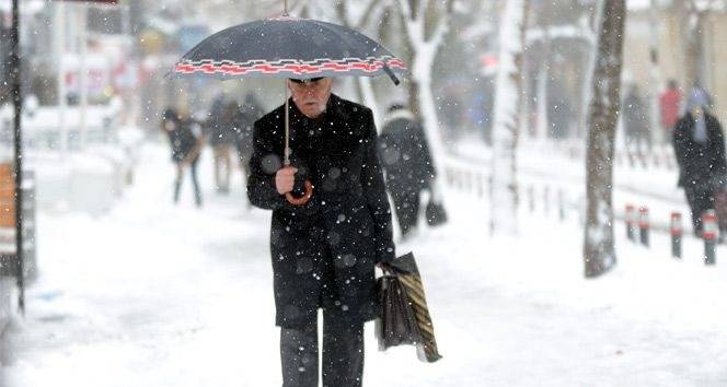 Sadece İstanbul için sarı kodlu uyarı! Kuvvetli fırtına ve kar yağışı! 9