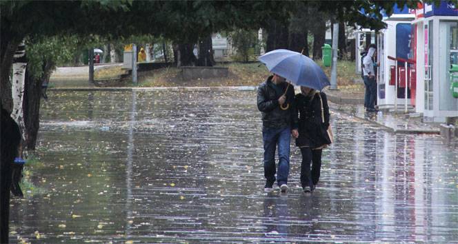 Meteoroloji alarmda! 25 il için sarı ve turuncu kodlu uyarı geçti! Metrekareye 100 kg... 1