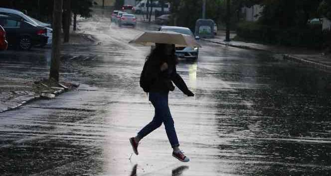 Meteoroloji alarmda! 25 il için sarı ve turuncu kodlu uyarı geçti! Metrekareye 100 kg... 2