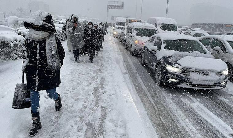 Türkiye donacak! Bir uyarı da AKOM'dan! Kuvvetli kar yağışı geliyor! İstanbul'a kar ne zaman yağacak? 1