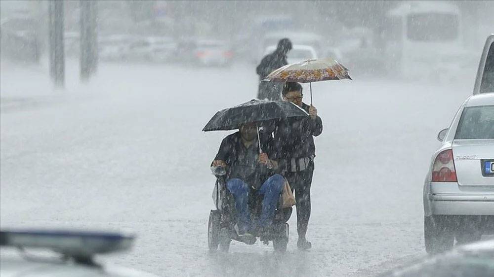 Türkiye donacak! Bir uyarı da AKOM'dan! Kuvvetli kar yağışı geliyor! İstanbul'a kar ne zaman yağacak? 2