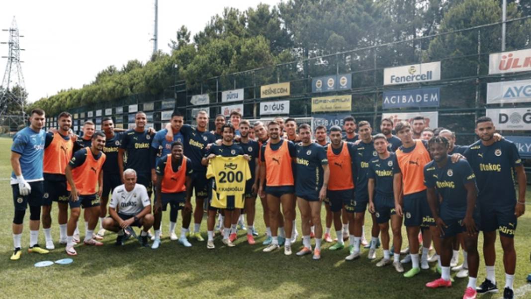 Fenerbahçe orta saha için transfer arayışına girdi 4