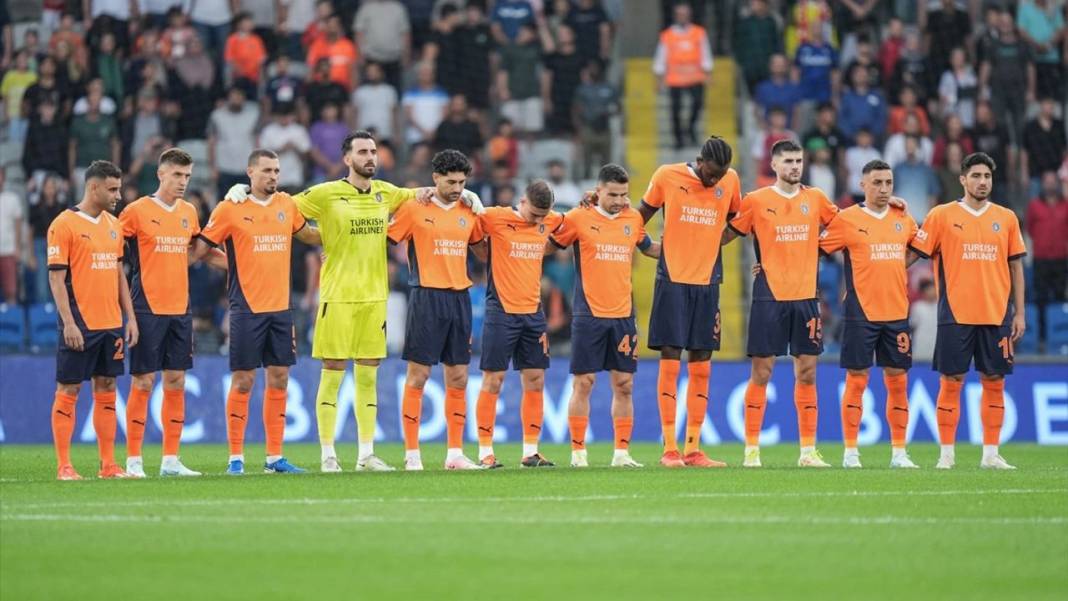 Başakşehir St. Patrick’s’i 2-0 mağlup etti! Konferans ligi vizesini kaptı! 4