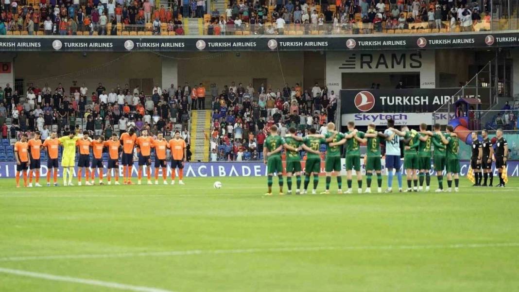 Başakşehir St. Patrick’s’i 2-0 mağlup etti! Konferans ligi vizesini kaptı! 1