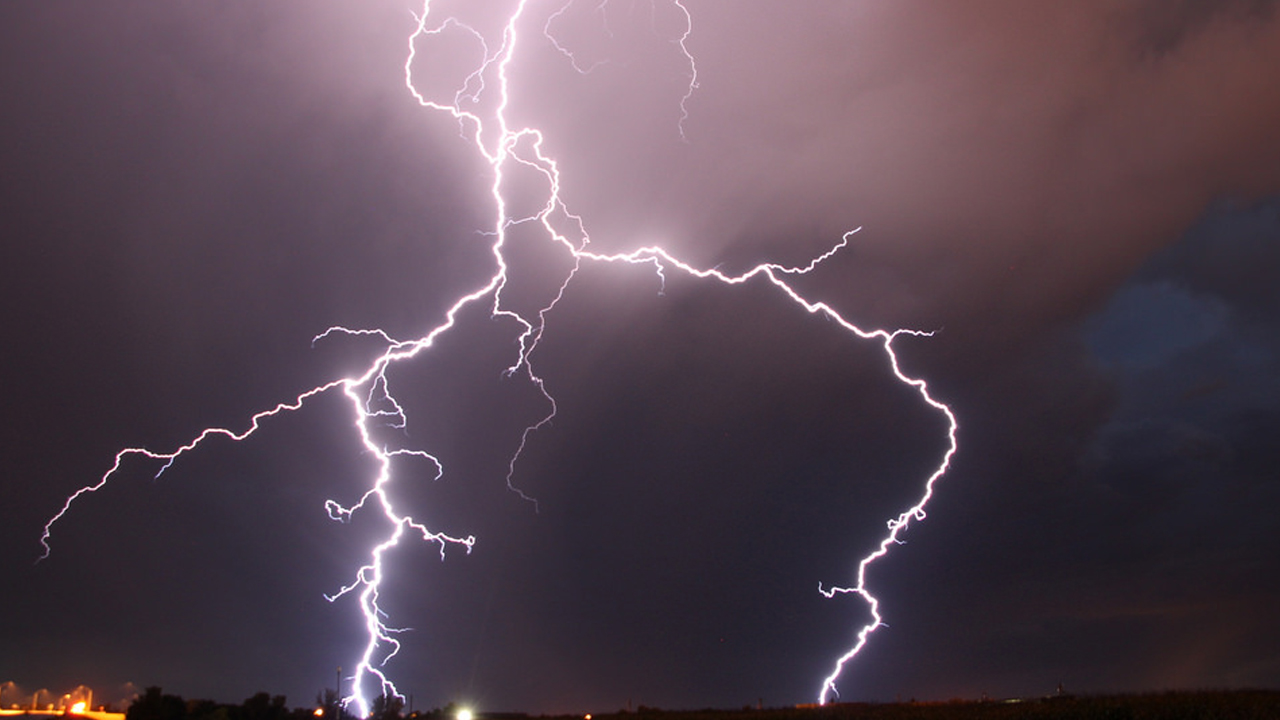 AFAD ve Meteoroloji peş peşe uyardı! Çok kuvvetli fırtına geliyor