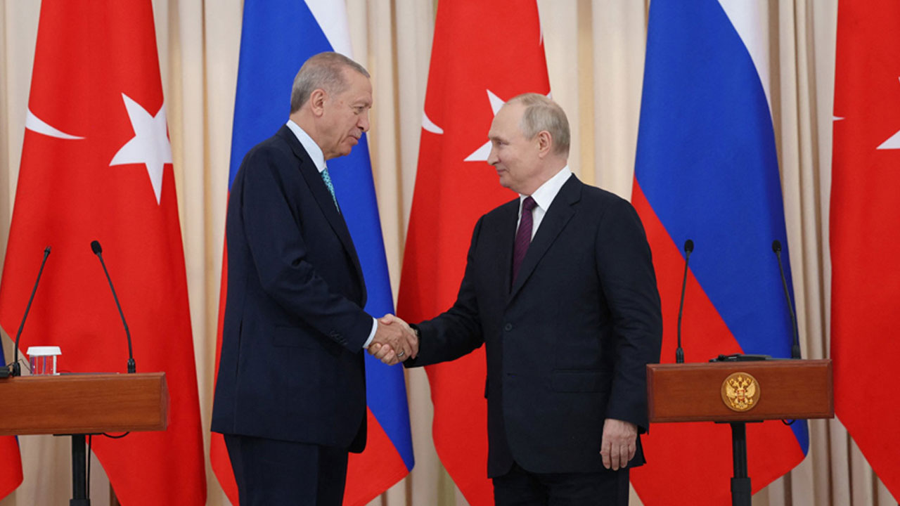 Putin'den Cumhurbaşkanı Erdoğan'a yeni yıl tebriği