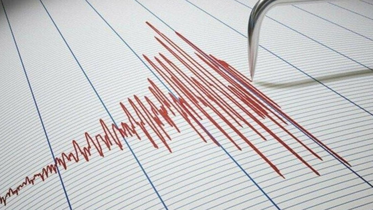 İzmir'de 4.2 büyüklüğünde deprem