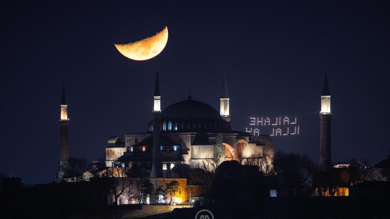 İstanbul Valisi Davut Gül'ün sosyal medyadaki paylaşımı gündem oldu