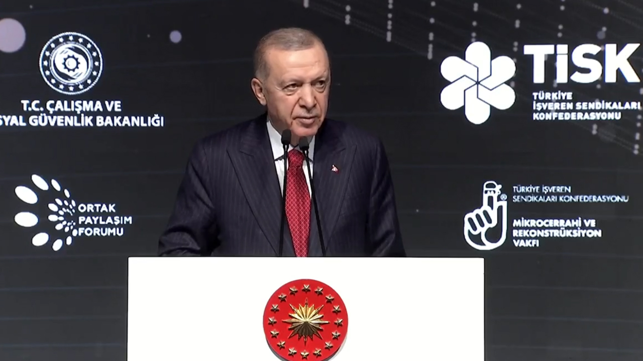 Cumhurbaşkanı Erdoğan'dan asgari ücret açıklaması: "Çalışanları enflasyona ezdirmeme sözümüzü yerine getirdik"