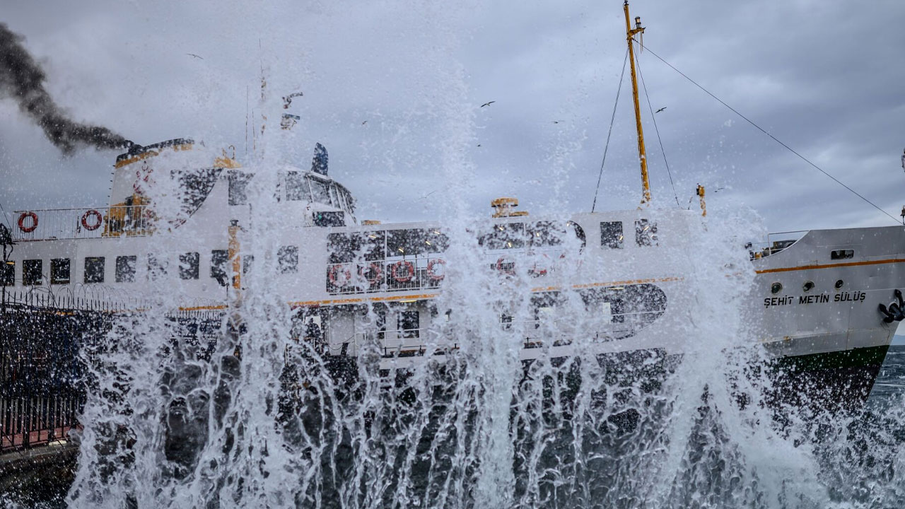 İstanbul'da vapur seferleri iptal edildi