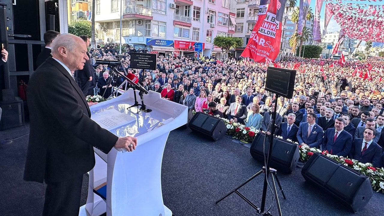 Mersin'de ilk miting heyecanı! Devlet Bahçeli: CHP zihniyeti sınıfta kaldı