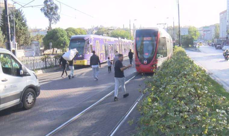 İstanbul'da tramvay raydan çıktı