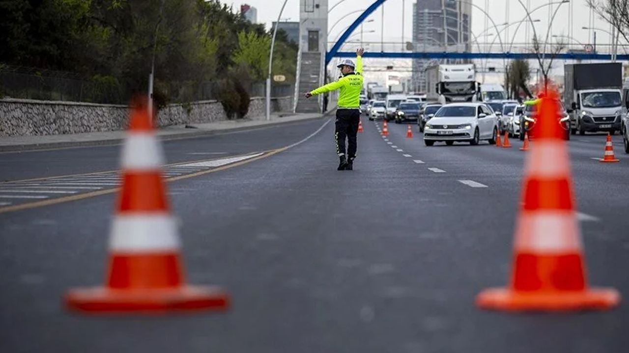 İstanbullular dikkat! Bu yollar trafiğe kapatıldı