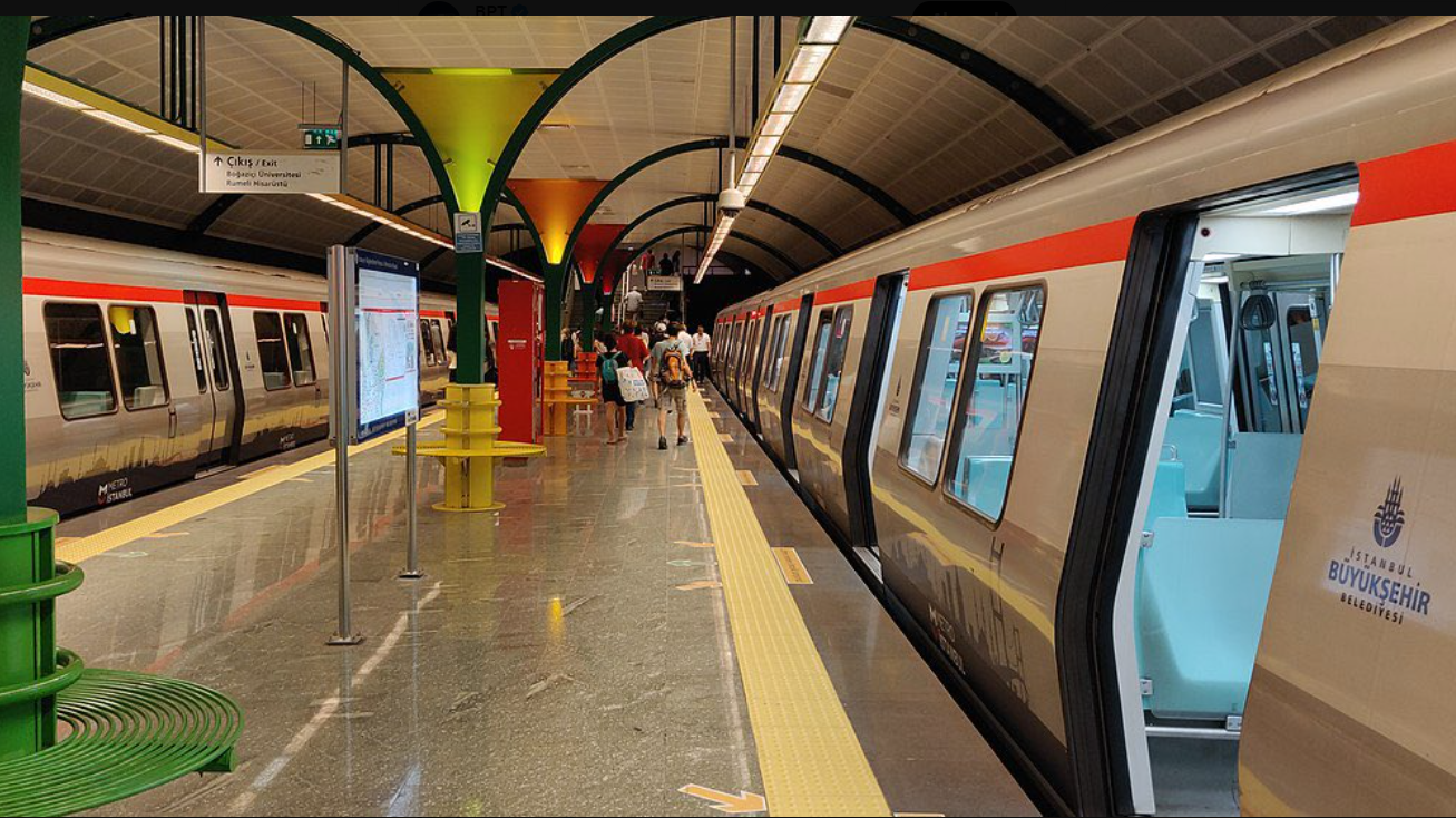 İstanbul'da metroda intihar girişimi! Seferler durduruldu