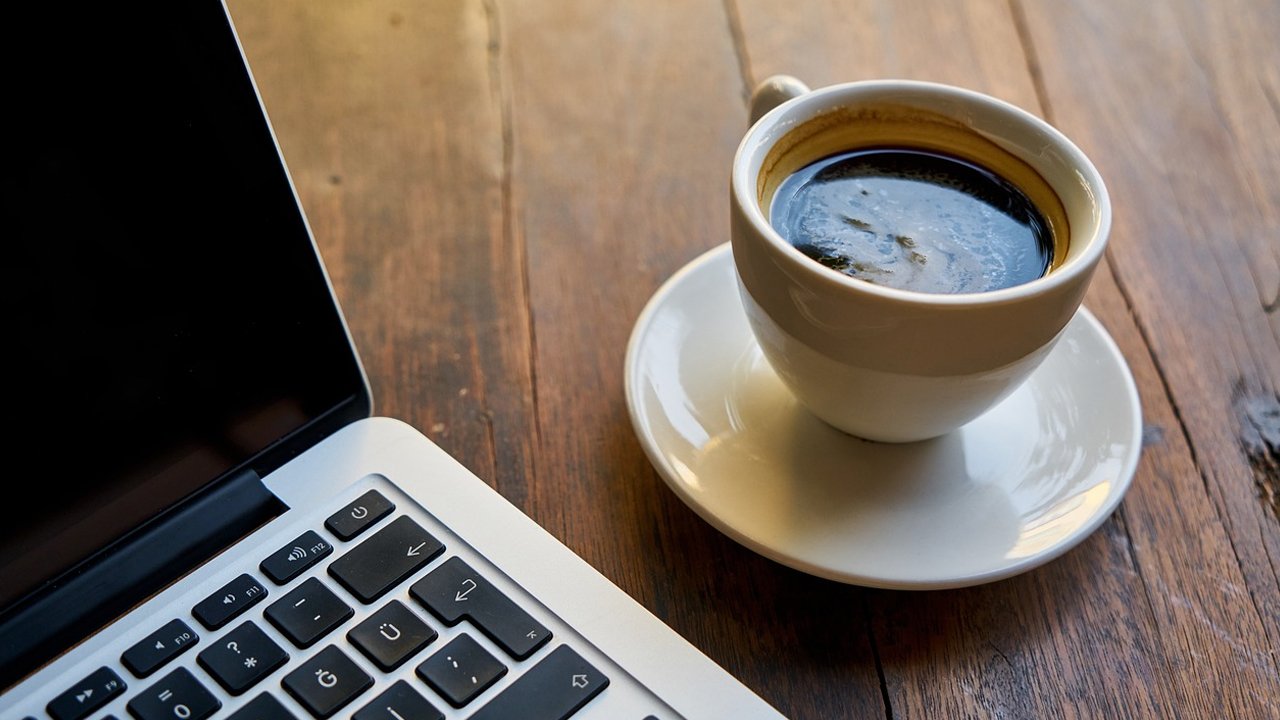 Kahve içmek oturarak çalışanların kalp sağlığına iyi geliyor! Yeni çalışma