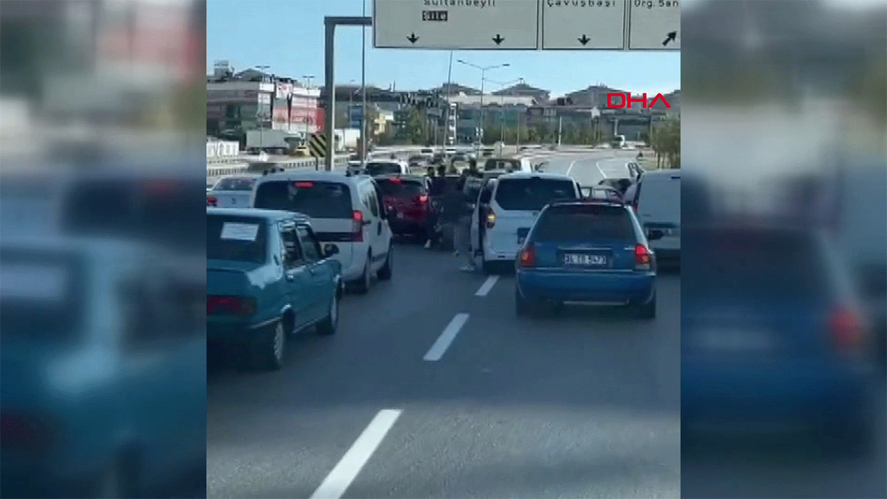 Düğün konvoyuna tepki gösterdi, saldırıya uğradı