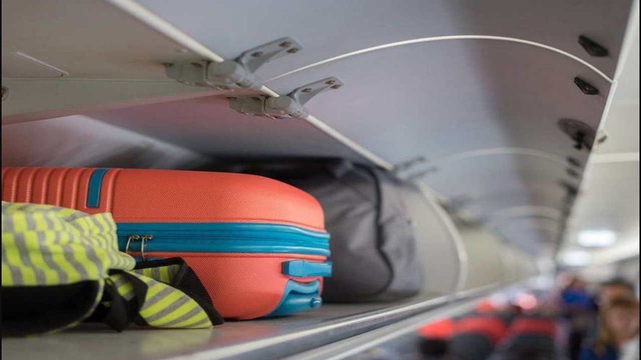 Birbirinden garip şeyler… Yolcuların bagajlarında bulunan en tuhaf 10 şey!