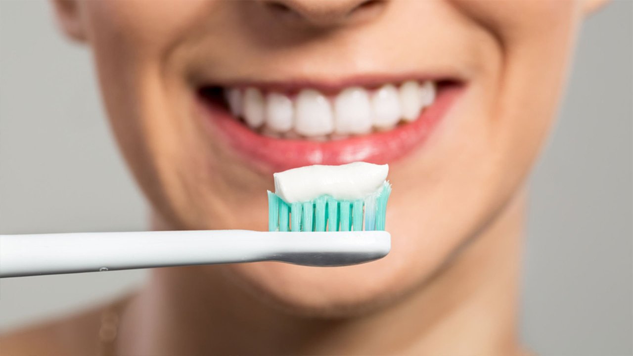 Diş fırçalama zamanı uyarısı: Bu saatte dişlerinizi fırçalamak sağlığınıza zarar verebilir!