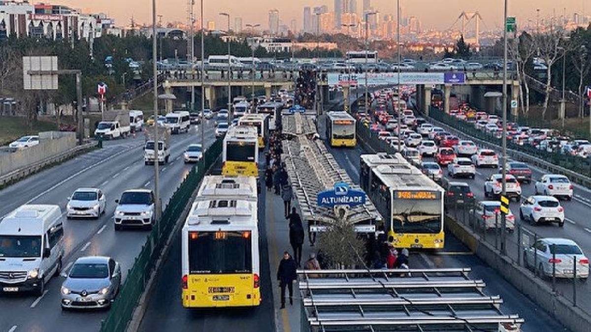 İstanbul'da bugün toplu taşıma ücretsiz mi? 6 Ekim toplu taşıma İstanbul'da ücretsiz mi? İETT açıkladı