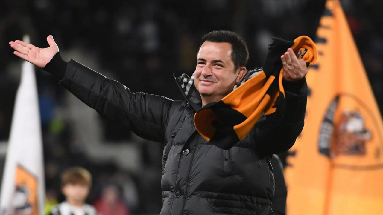 Hull City'den Fenerbahçe'nin eski yıldızına sürpriz teklif!