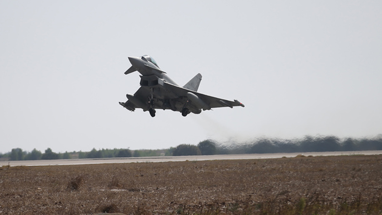 MSB, İncirlik iddiasını yalanlayıp "Üzerinde durduğumuz tek uçak Eurofighter" açıklamasında bulundu