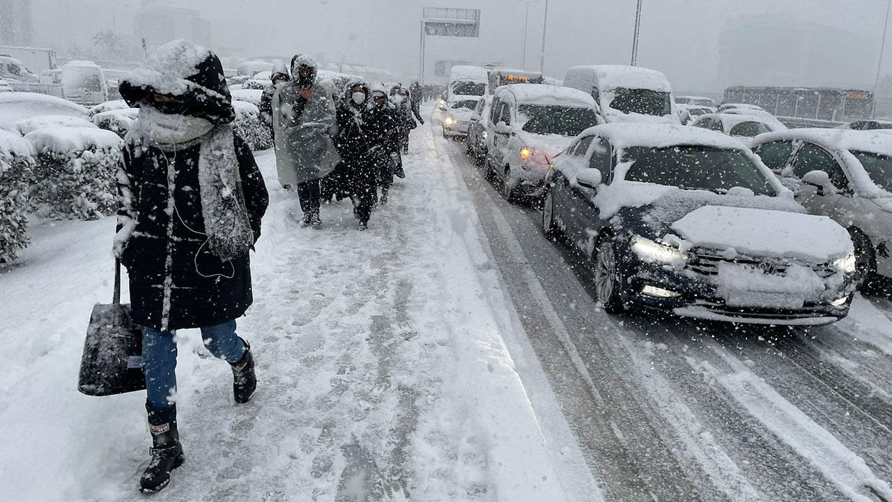 İstanbul'da bugün kar yağacak mı, hava nasıl olacak?