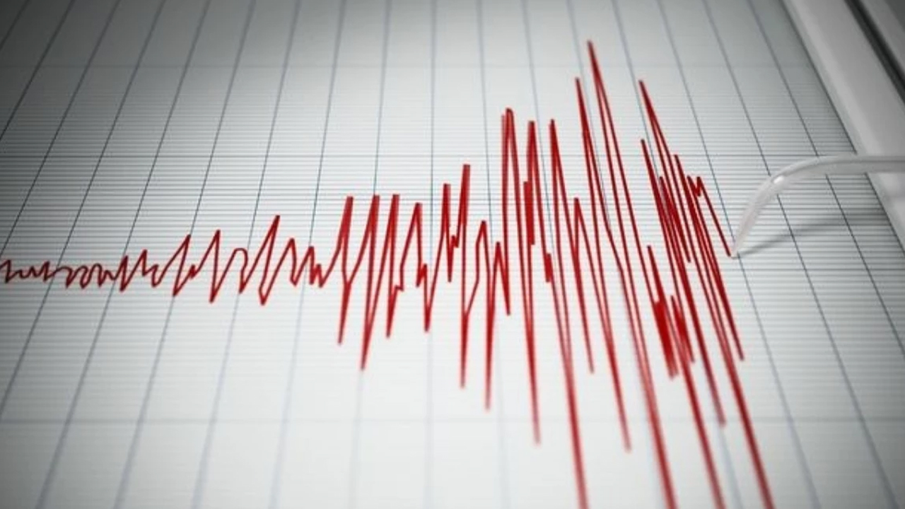 Gece saatlerinde sallandı: Malatya'da korkutan deprem