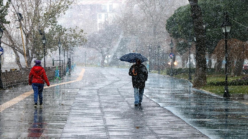 Meteoroloji'den 12 İlimize sarı kodlu uyarı geldi! O bölgede karla karışık yağmur yağabilir