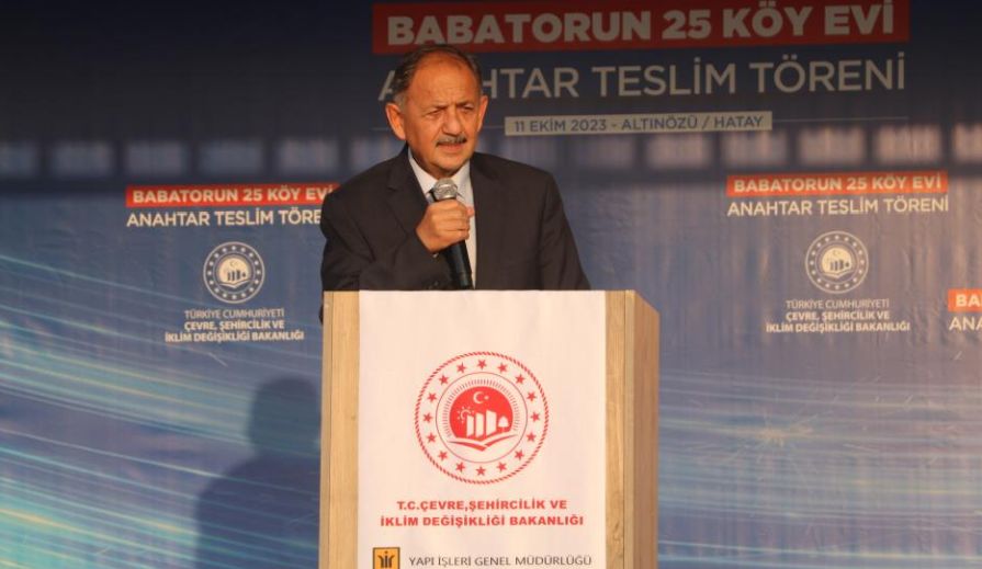 Bakan Özhaseki: Yapımı biten ilk etap köy evlerimizi hak sahiplerine teslim ediyoruz