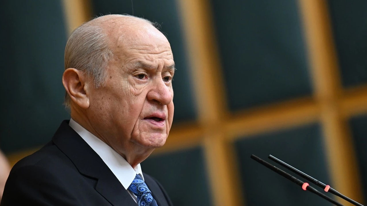 MHP Lideri Devlet Bahçeli'ye bütçe görüşmesinde Özgür Özel sorusu