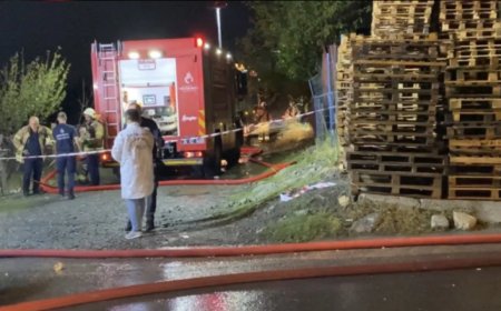 İstanbul'da kereste atölyesinde yangın çıktı!