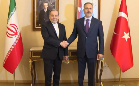 Dışişleri Bakanı Fidan, İranlı mevkidaşı Abbas Erakçı ile görüştü