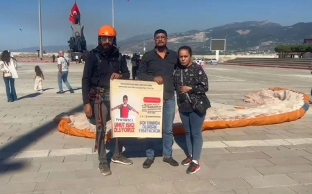 DMD hastasına destek için yamaç paraşütüyle atladı