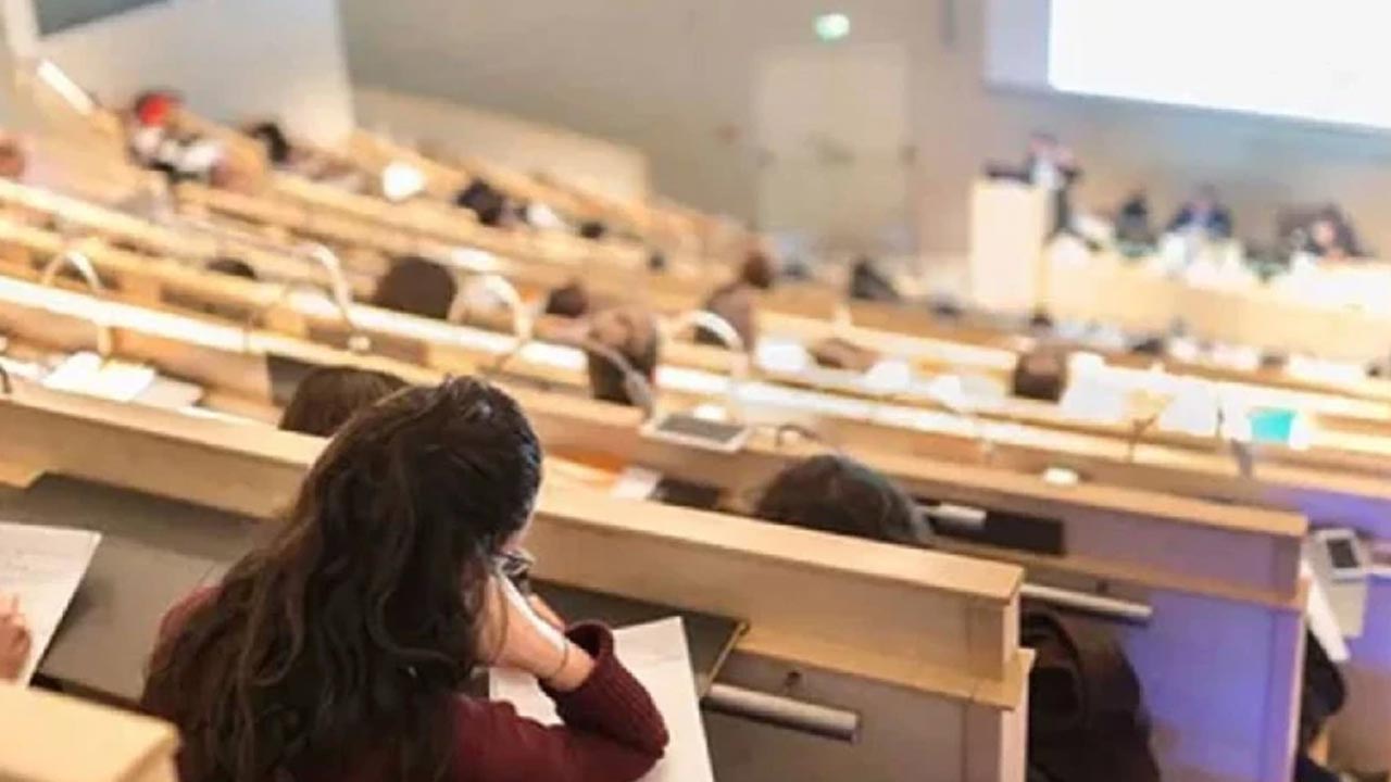 Üniversite öğrencilerine aylık 4 bin TL burs! VGM başvuru tarihlerini açıkladı
